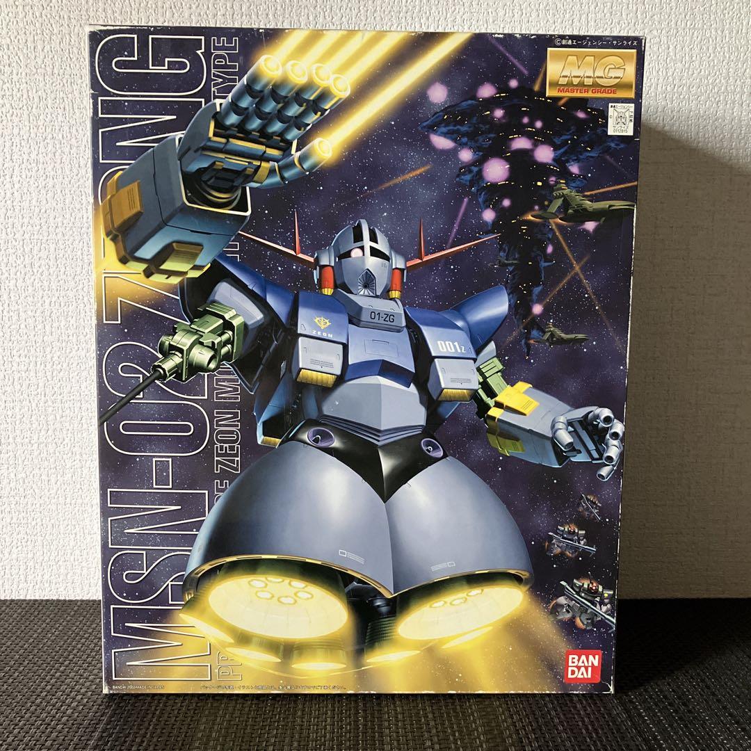 A25 バンダイ MGシリーズMG ジオング MGガンダムプラモデル1/100スケール/ジオング/バンダイ/新品