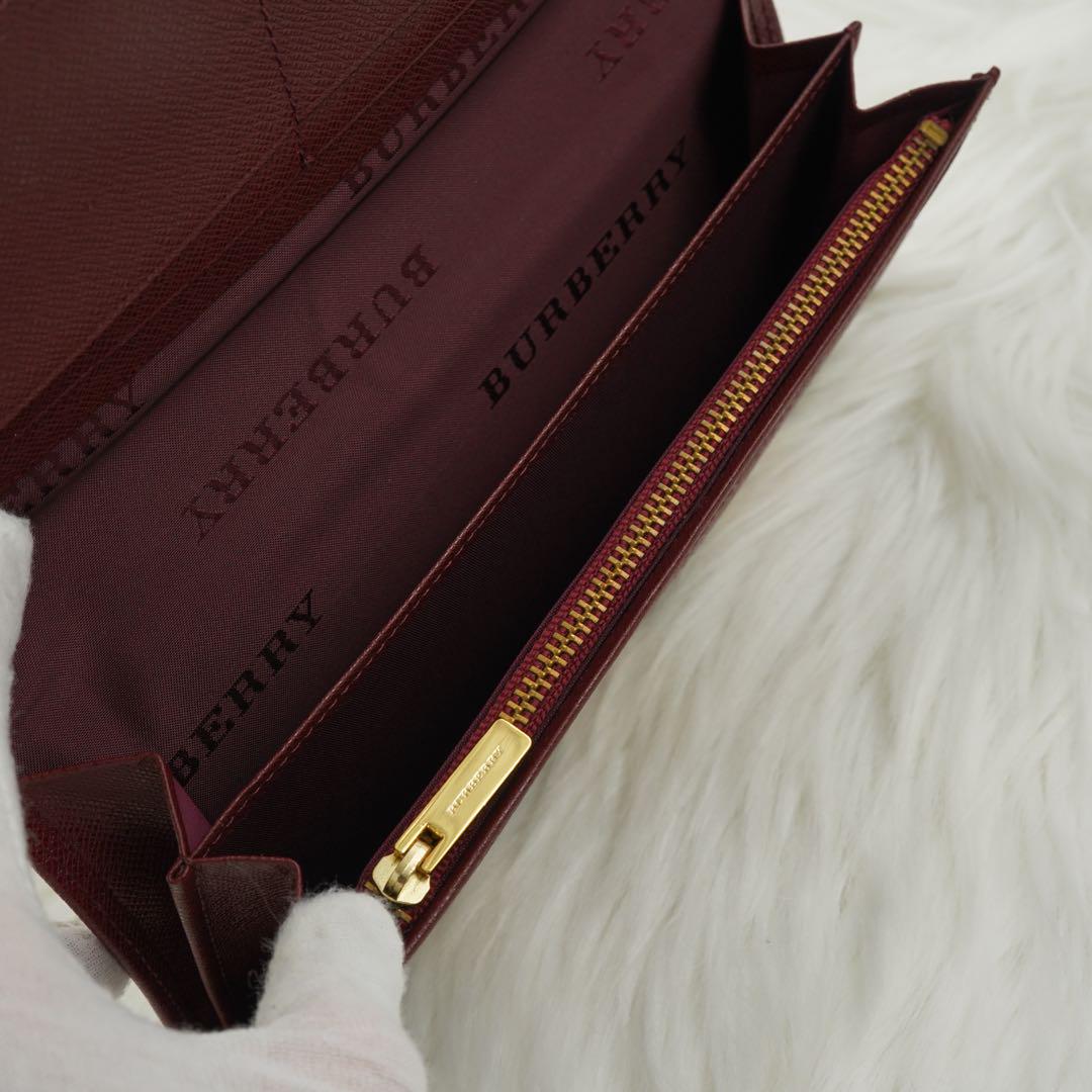 未使用級の状態 BURBERRY LONDON 長財布 ノバチェック レッド