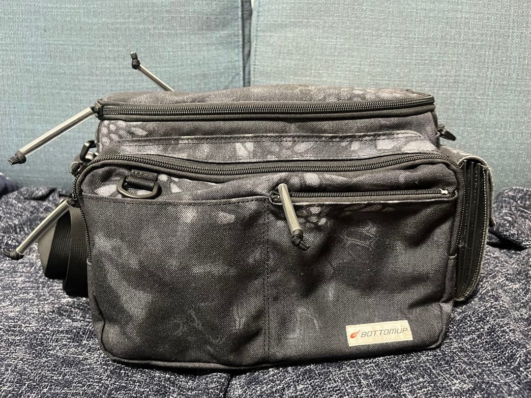 ボトムアップ　アーティス