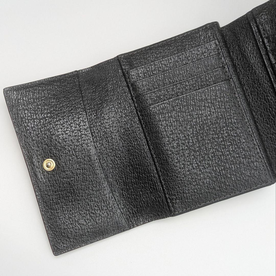 美品 ヴィヴィアンウエストウッド 三つ折り財布 ブラック オーブ がま口 ヴィヴィアンウエストウッド 三つ折り財布 ブラック がま口