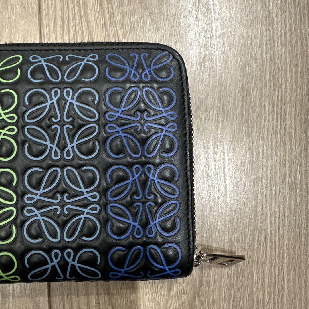 ロエベ　長財布