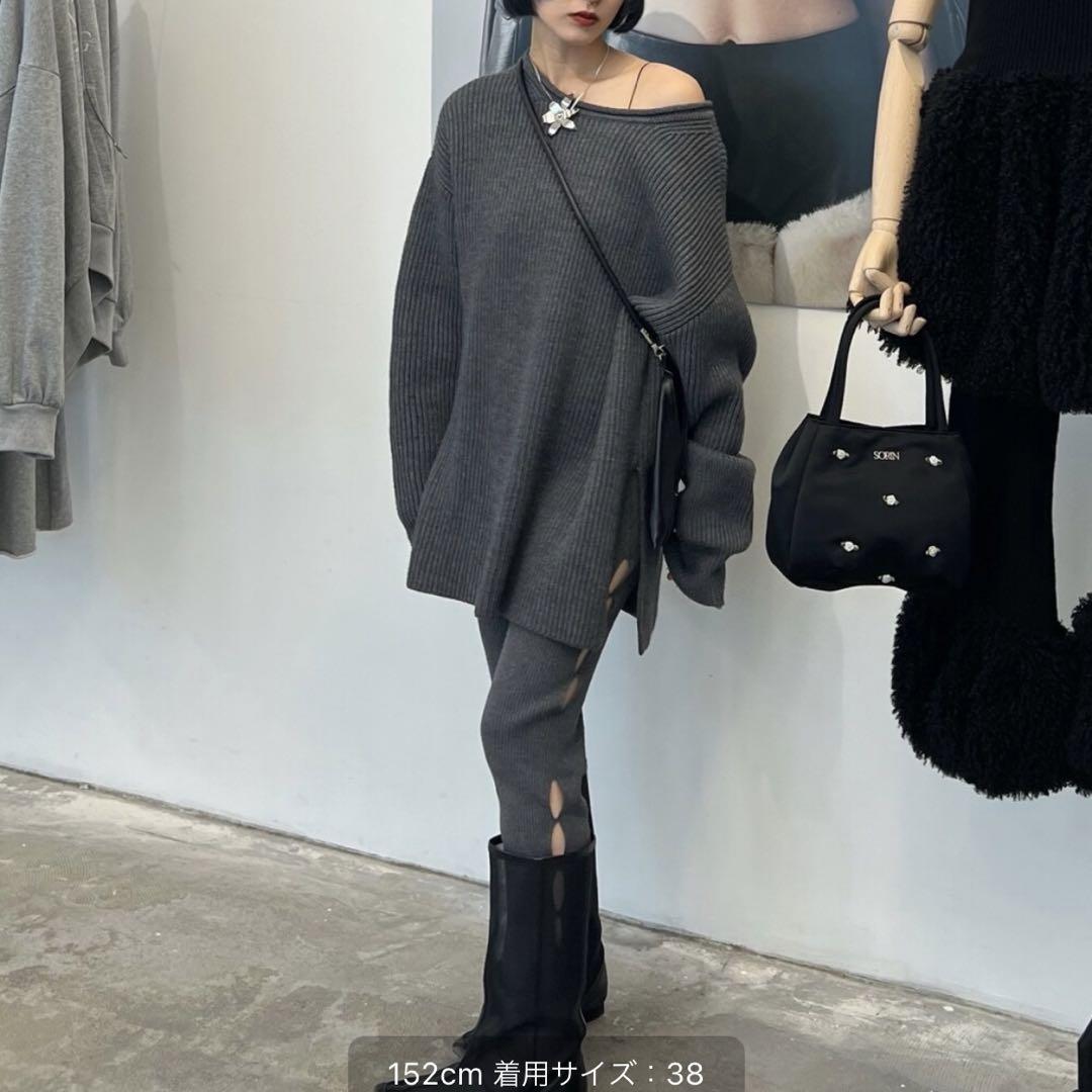 トップス SORIN Wool Blend Heart Cutting Sweater SORIN Wool Blend Heart Cutting Sweater