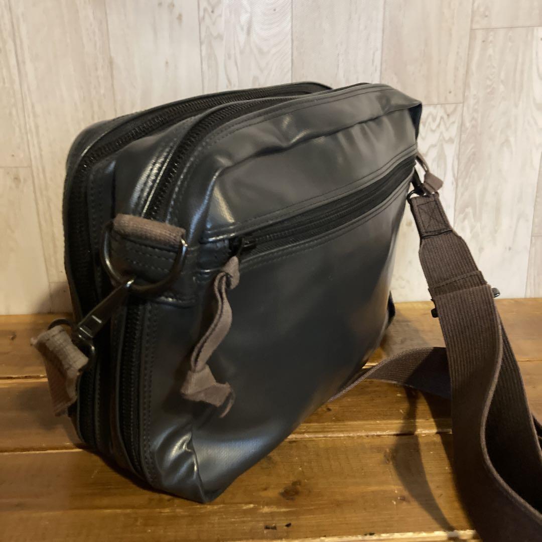 【美品】LUGGAGE LABEL 斜め掛け可　ショルダーバッグ