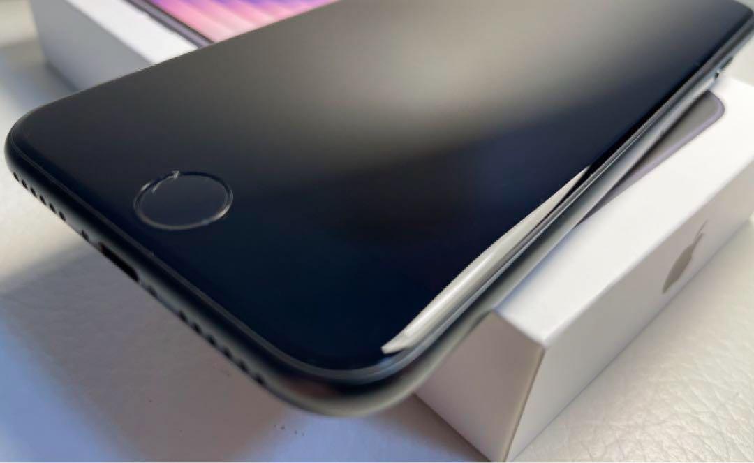 Apple iPhone SE (第3世代) ミッドナイト 64g