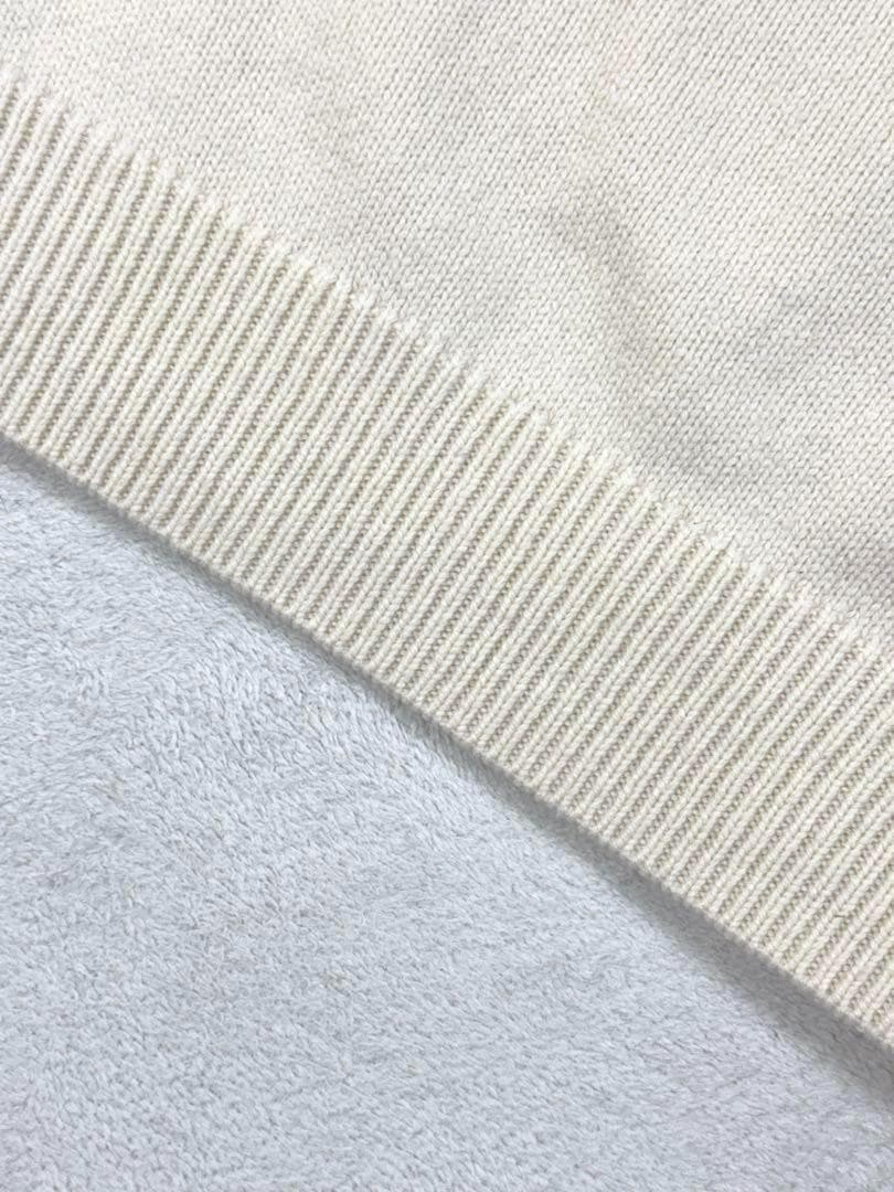 ebureエブール スーパージーロンウール Vネックプルオーバーニット 白 ebureエブール スーパージーロンウール Vネックプルオーバーニット 白