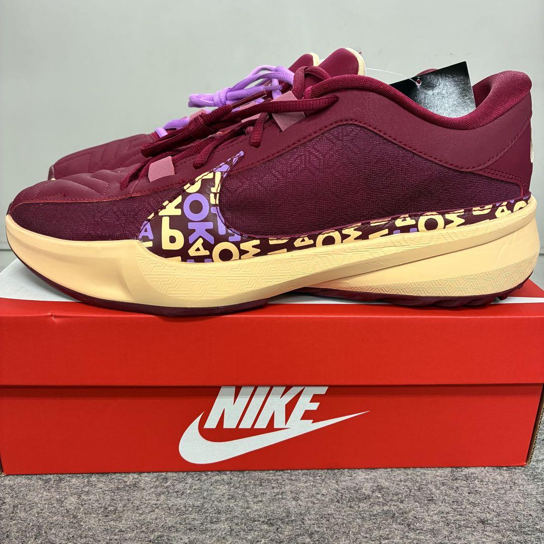 新品NIKE ナイキ ズーム フリーク5 バスケットシューズスニーカー 29.5