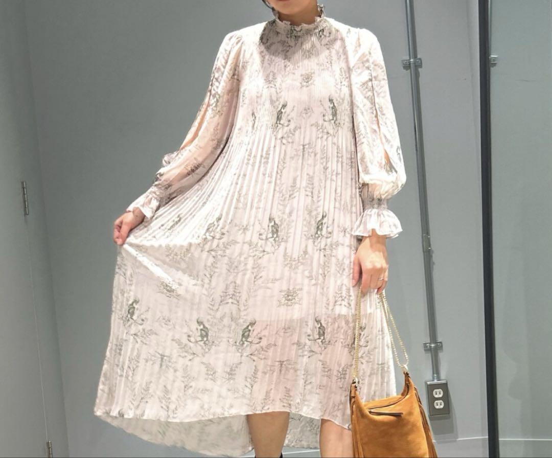 新品　オールセインツ 定価¥5万1700円　プリーツ　ロングワンピース 新品 オールセインツ 定価¥5 ロングワンピース プリーツ