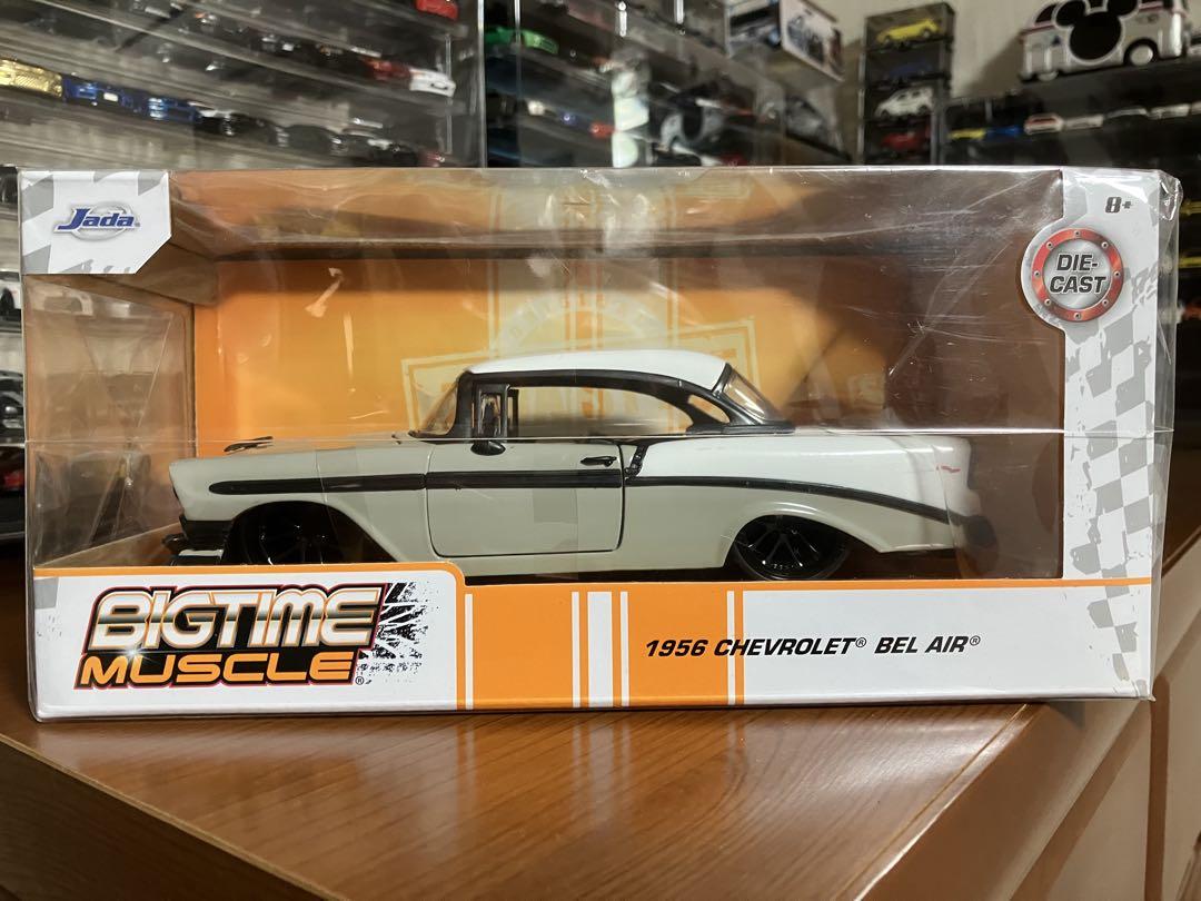 ミニカー BIGTIME MUSCLE 1956 CHEVROLET BEL AIR