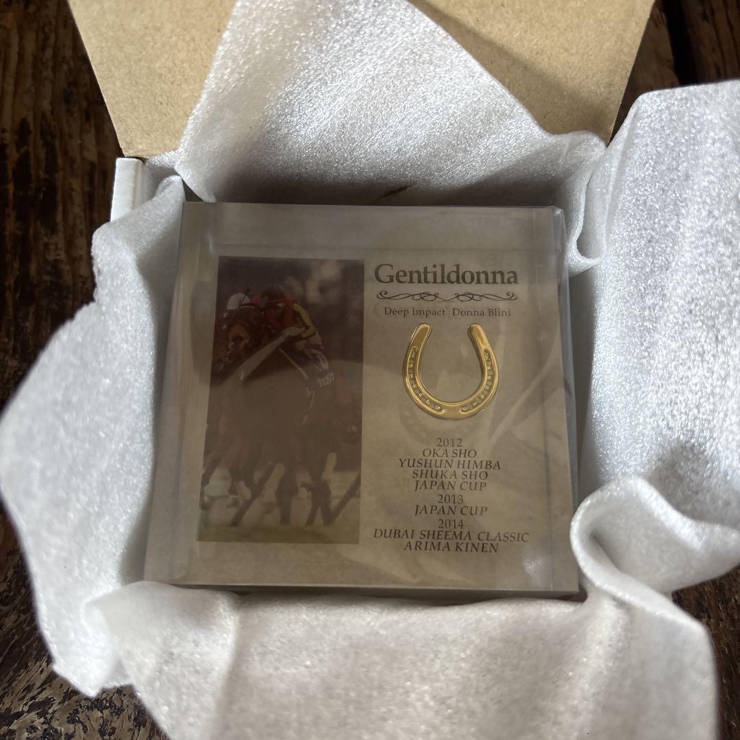超歓迎 新品 Gentildonna 記念品 蹄鉄付き 競馬 - メルカリ 記念グッズ