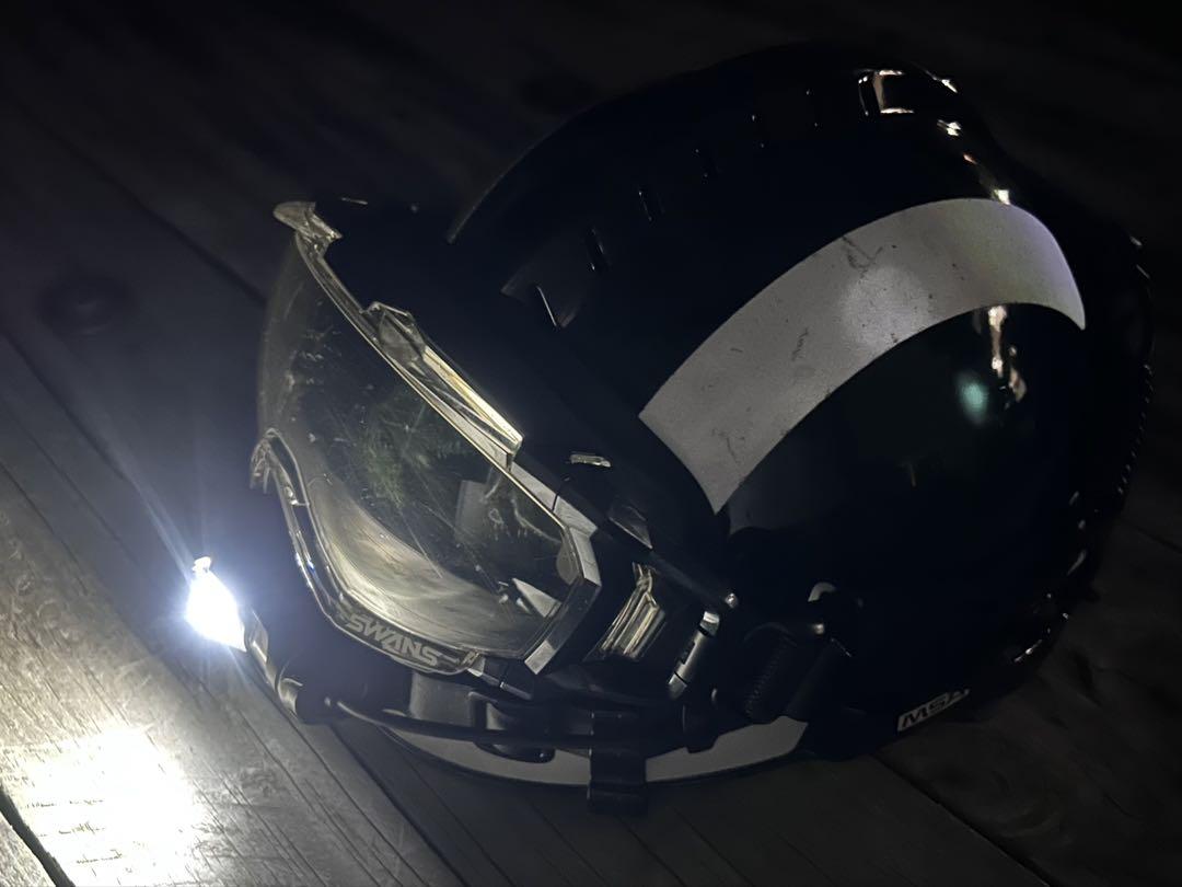 MSA F2 X-TREM ヘルメット ゴーグル、ヘッドライト付き