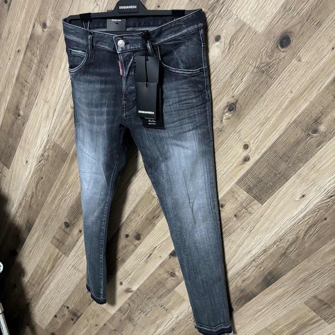 スケーター　サイズ42 DSQUARED2 新品未使用　ブラック　ストレッチ