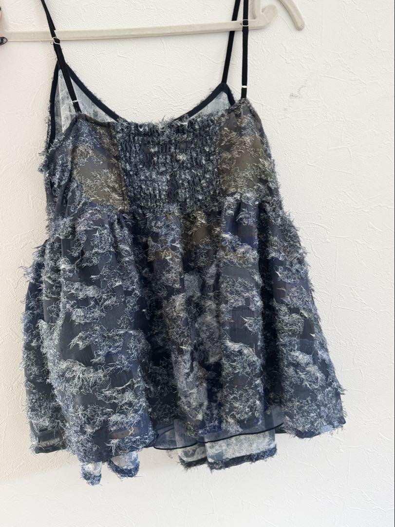 アメリMEDI RACHEL FLUFFY ART CAMISOLE