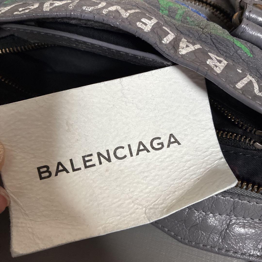 k*a様 最安値　BALENCIAGA グラフィティショルダーバッグ