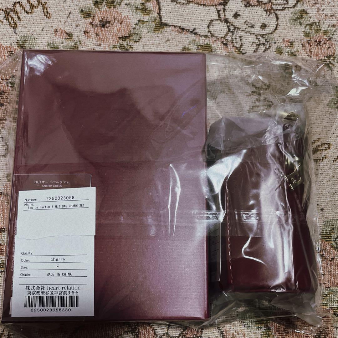 Her lip to Cherry Dress オードパルファム　バッグチャーム Eau de Parfum & HLT BAG CHARM SET
