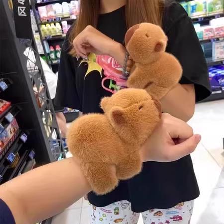 クマ型ブラウンぬいぐるみ