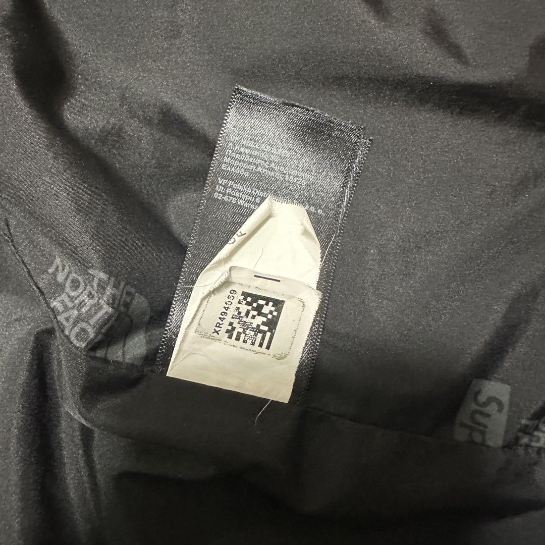 supreme × THE NORTH FACE マウンテンパーカー