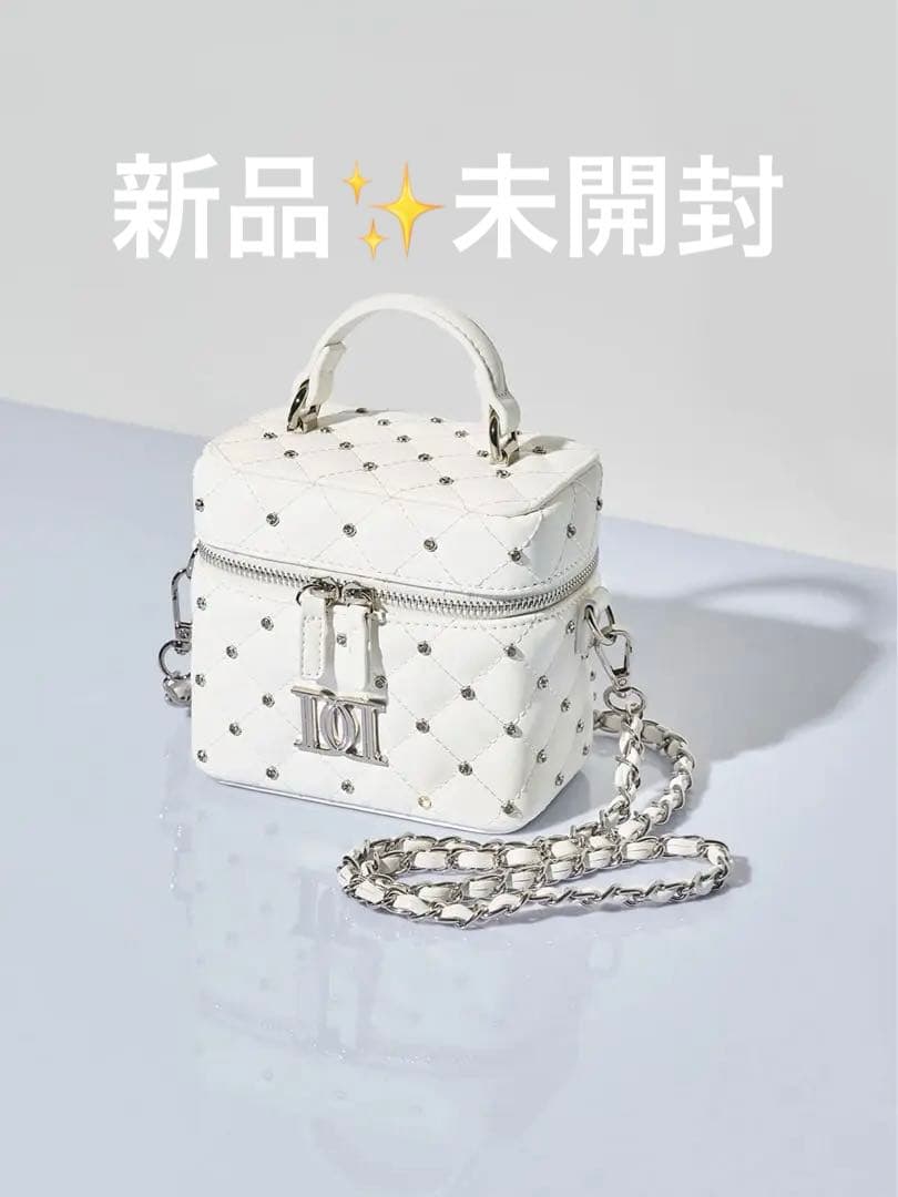 ✨️セール✨️未開封Darichキルティングビジュースクエアミニバッグ