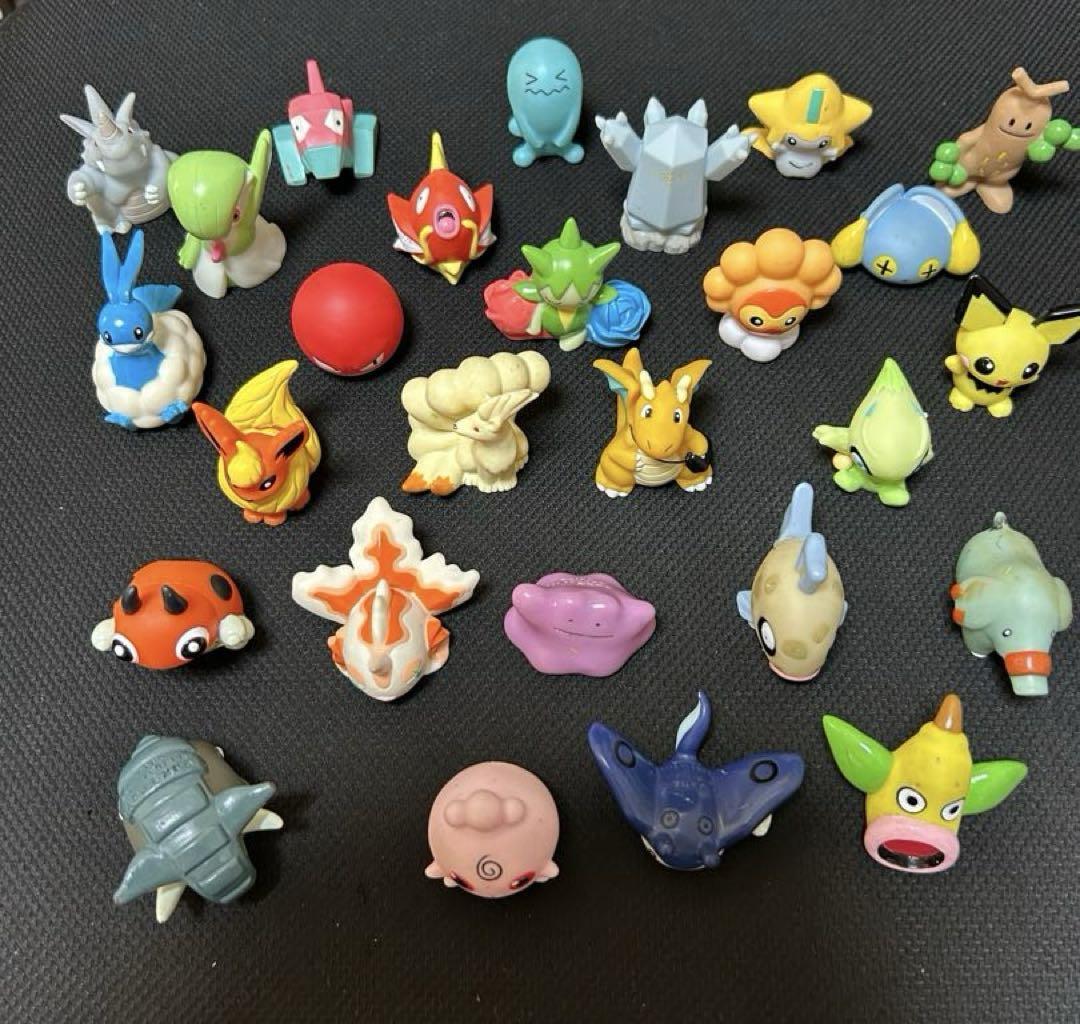 ⭐️200以上⭐️ポケモンフィギュア　クリア含　まとめ売り　2000年代　指人形 ⭐️200以上⭐️ポケモンフィギュア クリア含 まとめ売り 2000