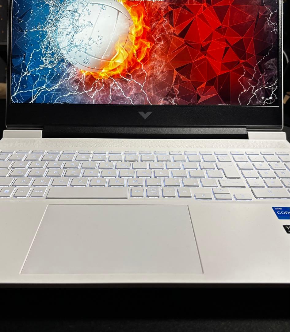 Victus ゲーミングノート RTX搭載 ホワイト目立った傷や汚れなし