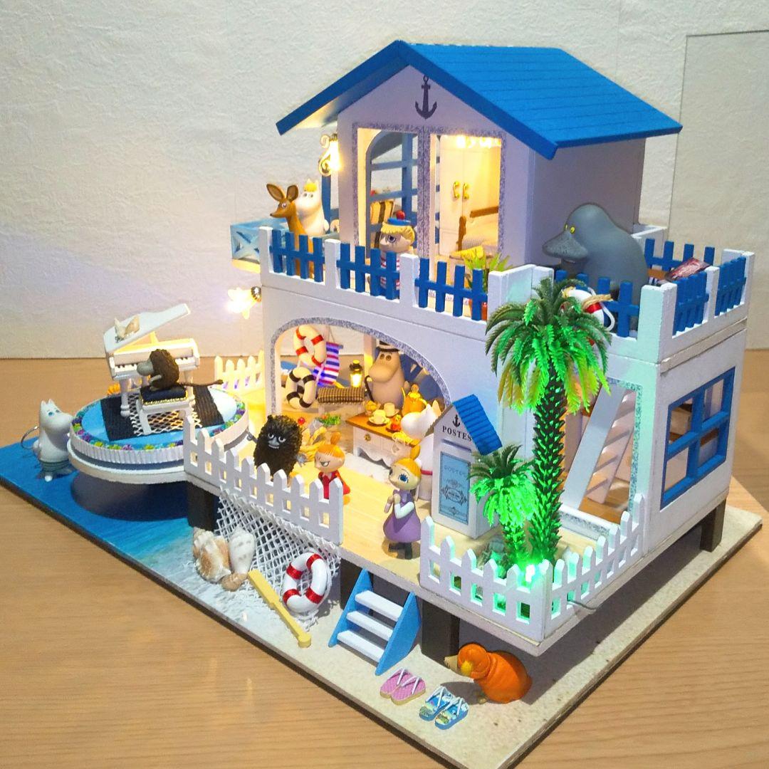 ムーミンフィギュア＆LEDライト付きドールハウス完成品【クリア