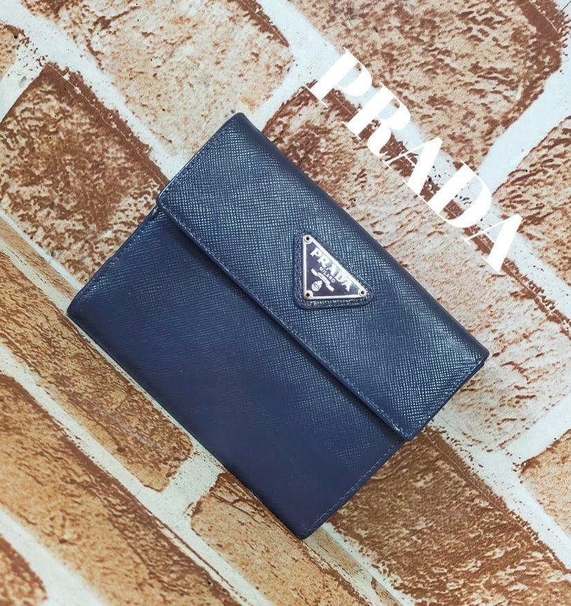 PRADA・プラダ折財布