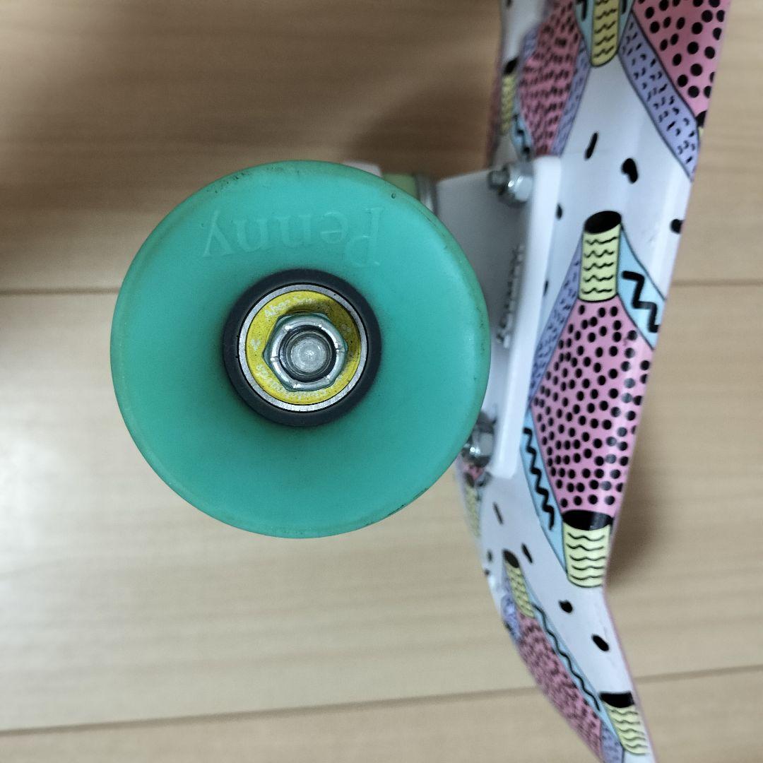 【美品】Penny ペニー 22インチ スケートボード ピンク 幾何学模様