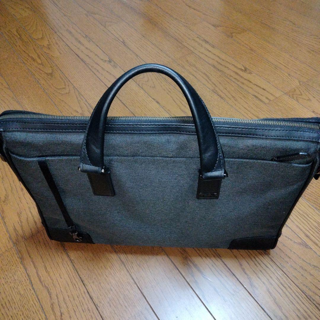 TUMI ビジネス　スリムブリーフ
