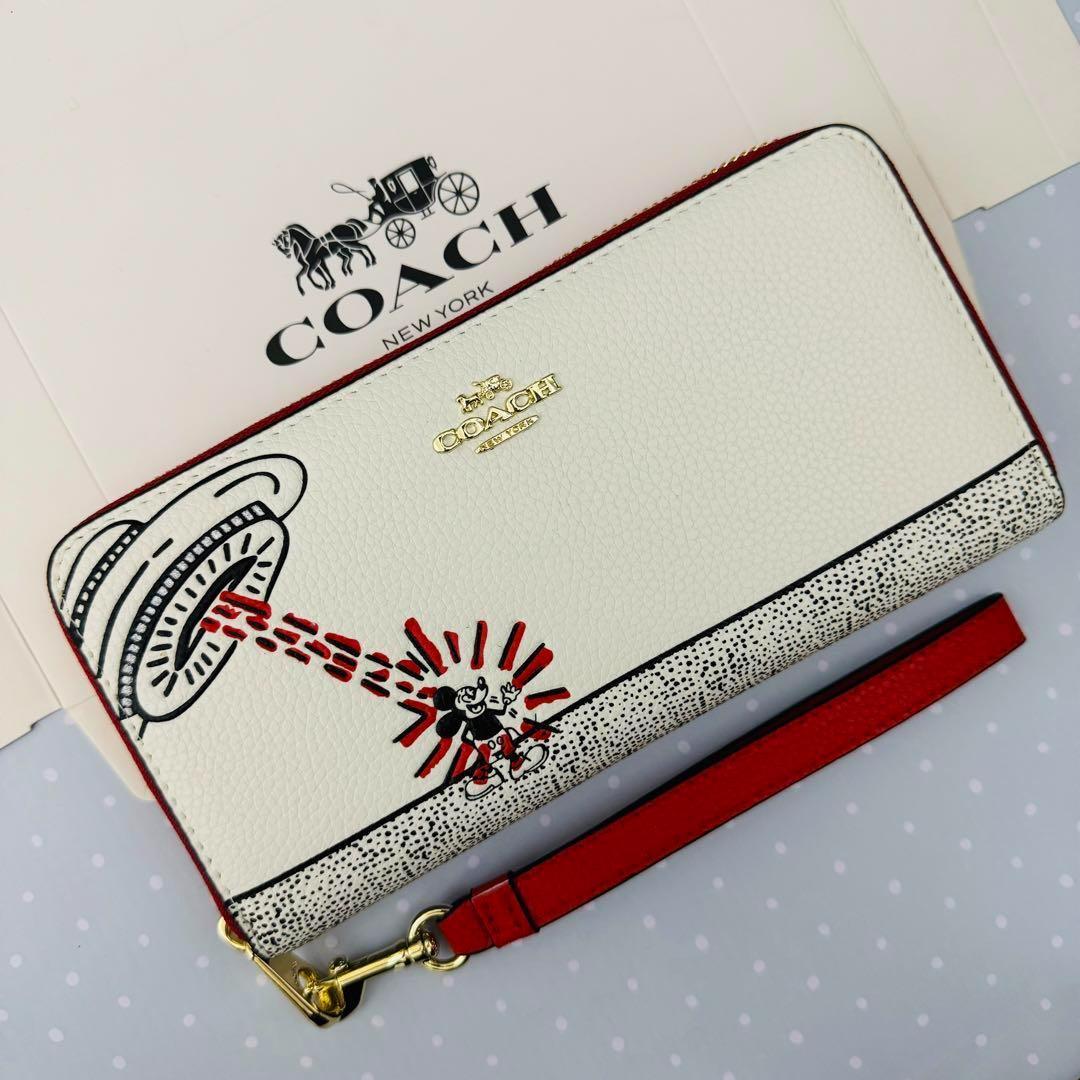 coachコーチ長財布　レディースのホワイト色新品財布