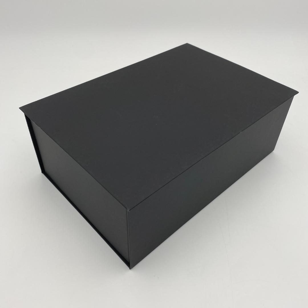 空箱 シャネル CHANEL 美品 21×31×11.5㎝ リボン付き - メルカリ 空箱 シャネル CHANEL 美品 21×31×11.5㎝ リボン付き - メルカリ