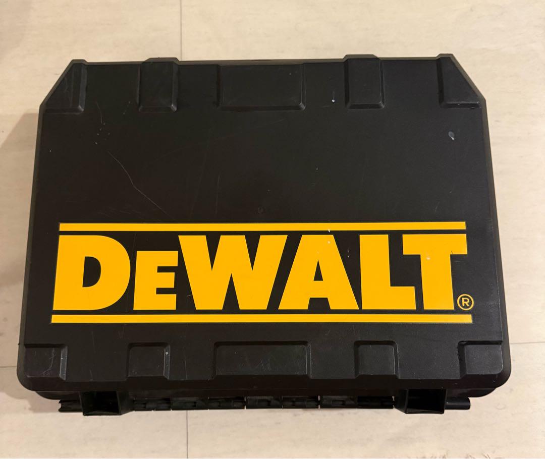 DeWALT D21008 3/8インチ VSRドリル電設工具