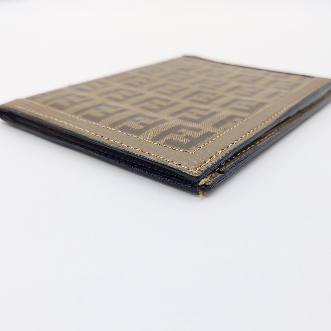 FENDI フェンディ　折財布　ズッカ