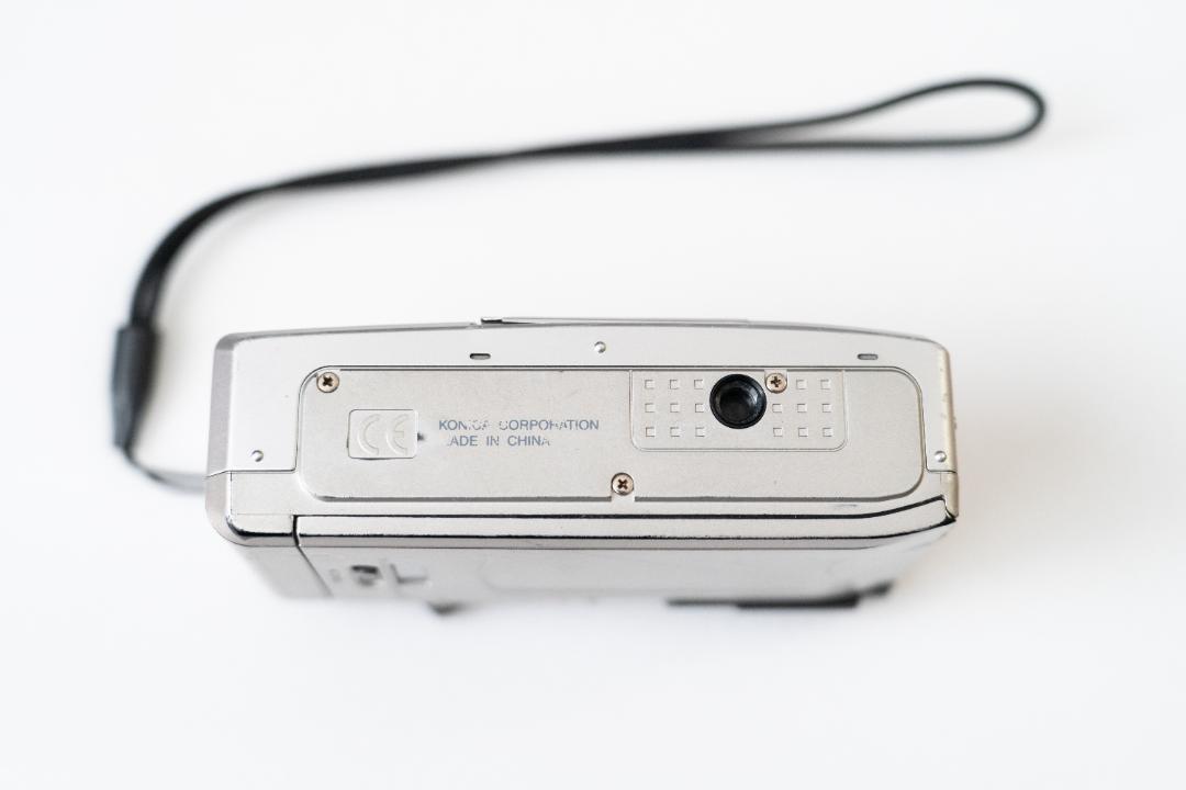 コニカ Lexio 70 コンパクトフィルムカメラ