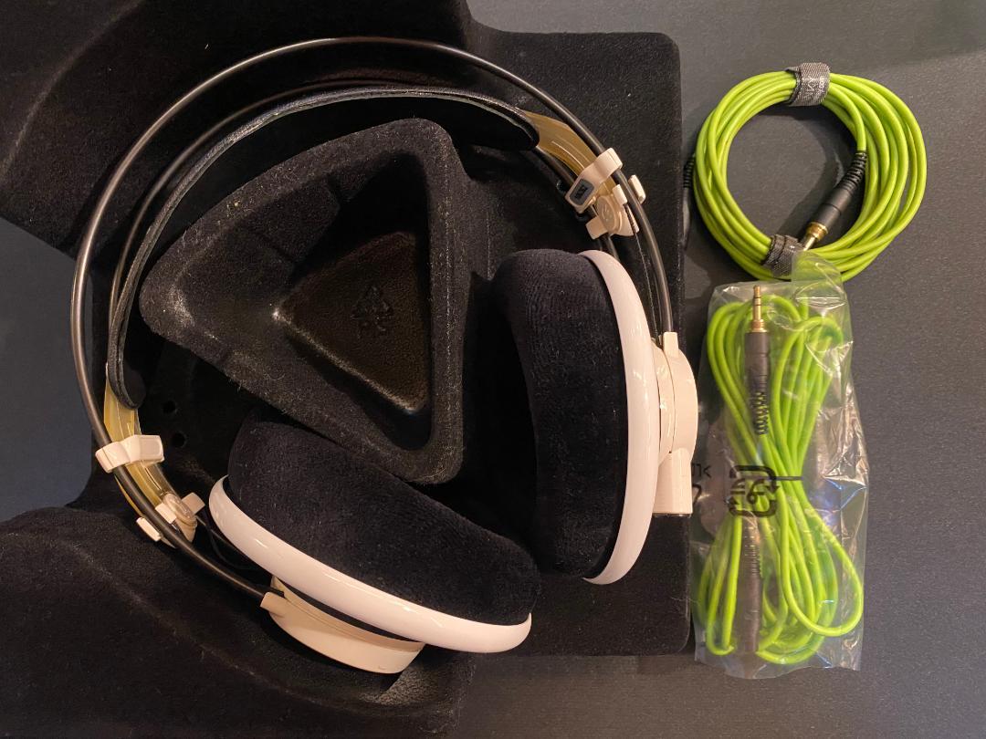 ヘッドホン AKG Q701