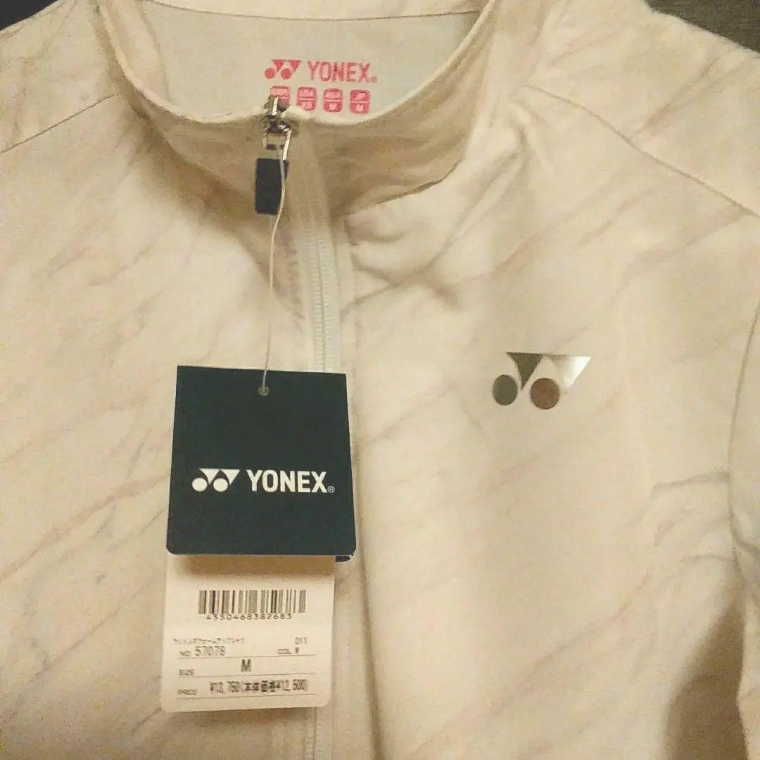 新品　YONEX　ウオームアップシャツ　ホワイト　Mサイズ