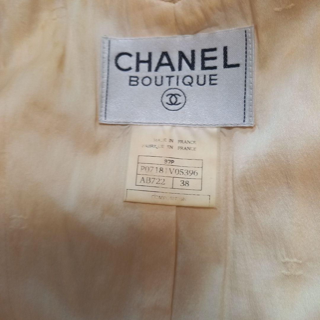 シャネル　超レアなスパンコール、COCOマークボタン・スカートセットアップ