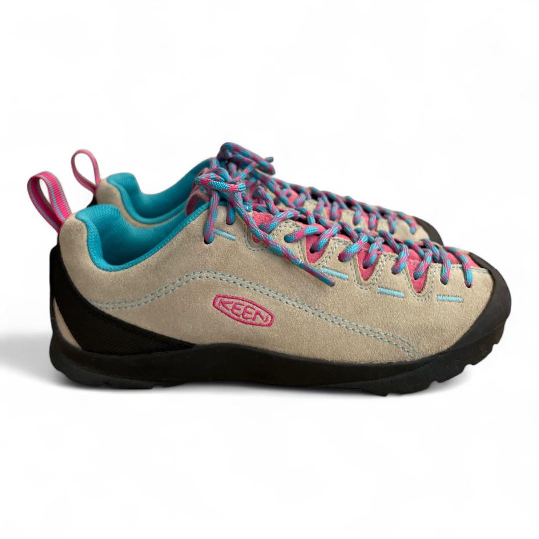美品 KEEN ジャスパー アウトドアシューズ スニーカー ベージュ 24㎝