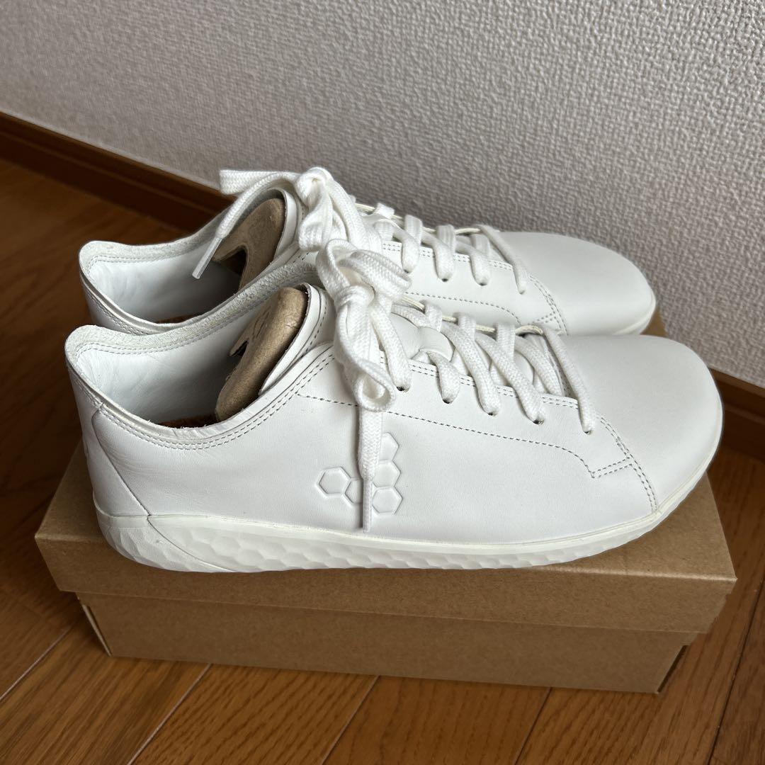 vivobarefootジオコート白ウィメンズ39