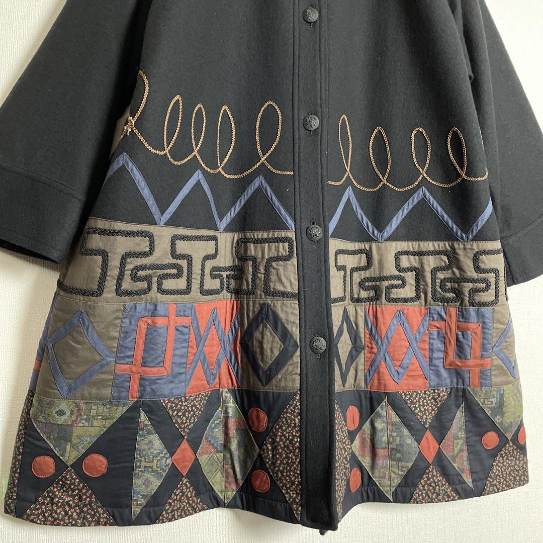 刺繍　キルティング　アート柄　デザインコート　彫刻ボタン　ブラック　レトロ　古着