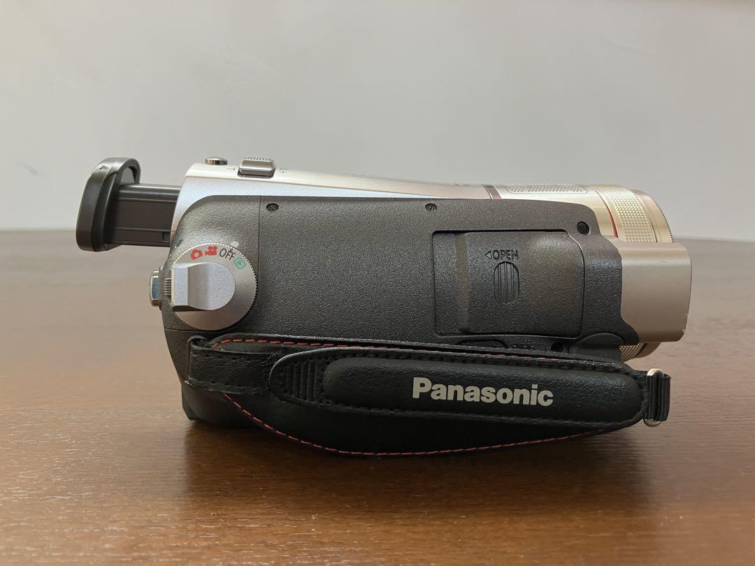 Panasonic デジタルハイビジョンビデオカメラ ☆HDC-TM300☆