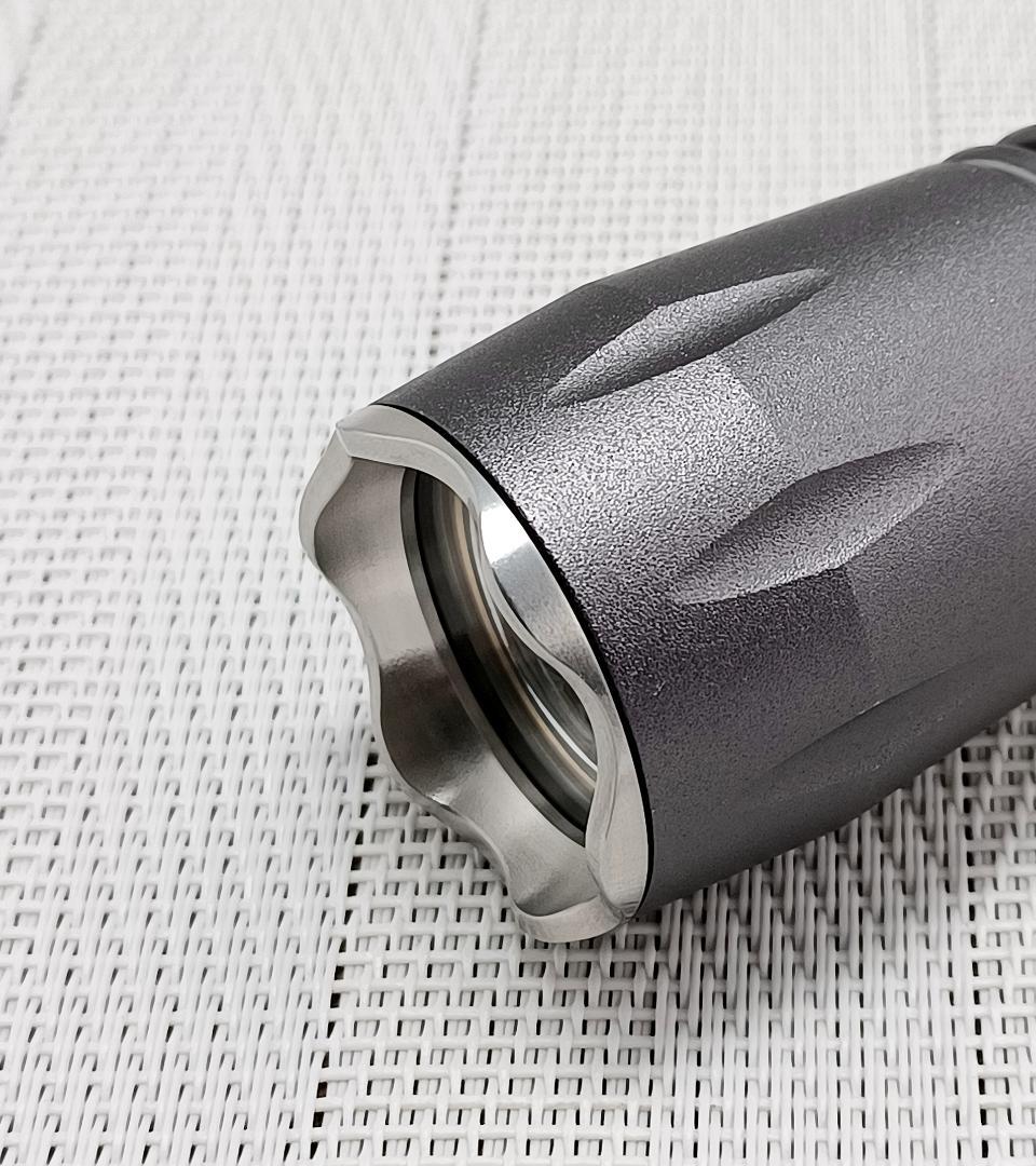 LumensFactory SP9 セラフ＋EAGLETAC 3眼 2200K