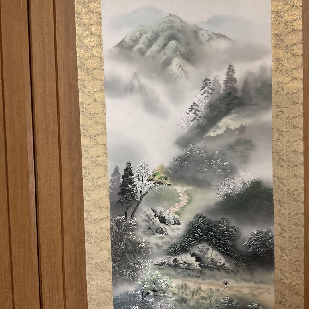 秀峰作 絹本彩色画 山水図 箱はタトウ箱を用意致します。