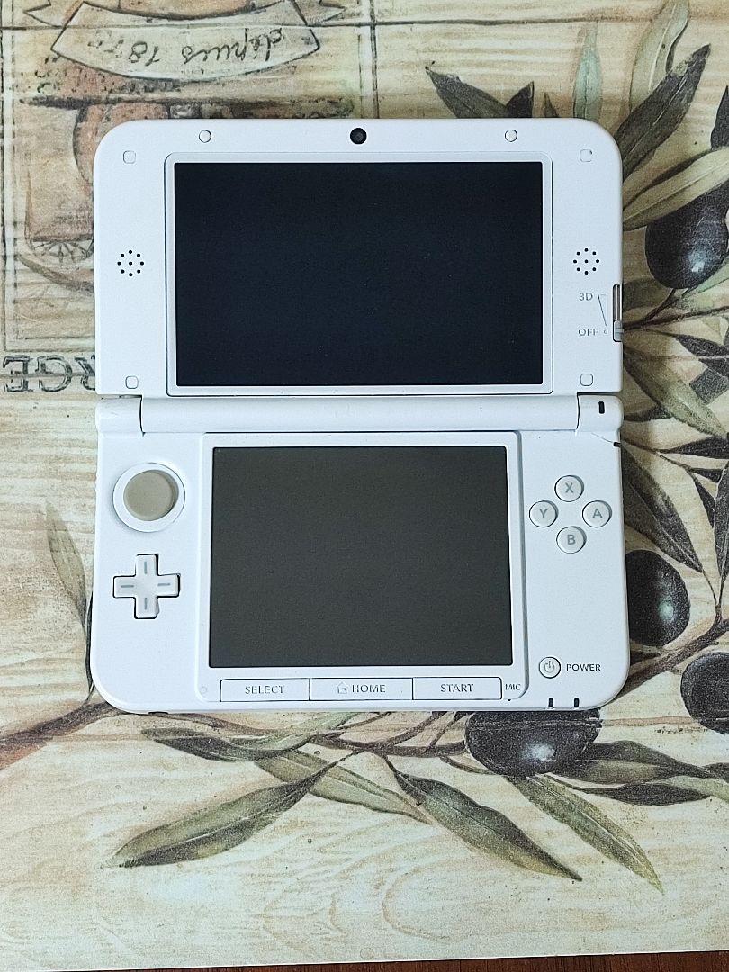 ニンテンドー3DS LL ホワイト下画面綺麗