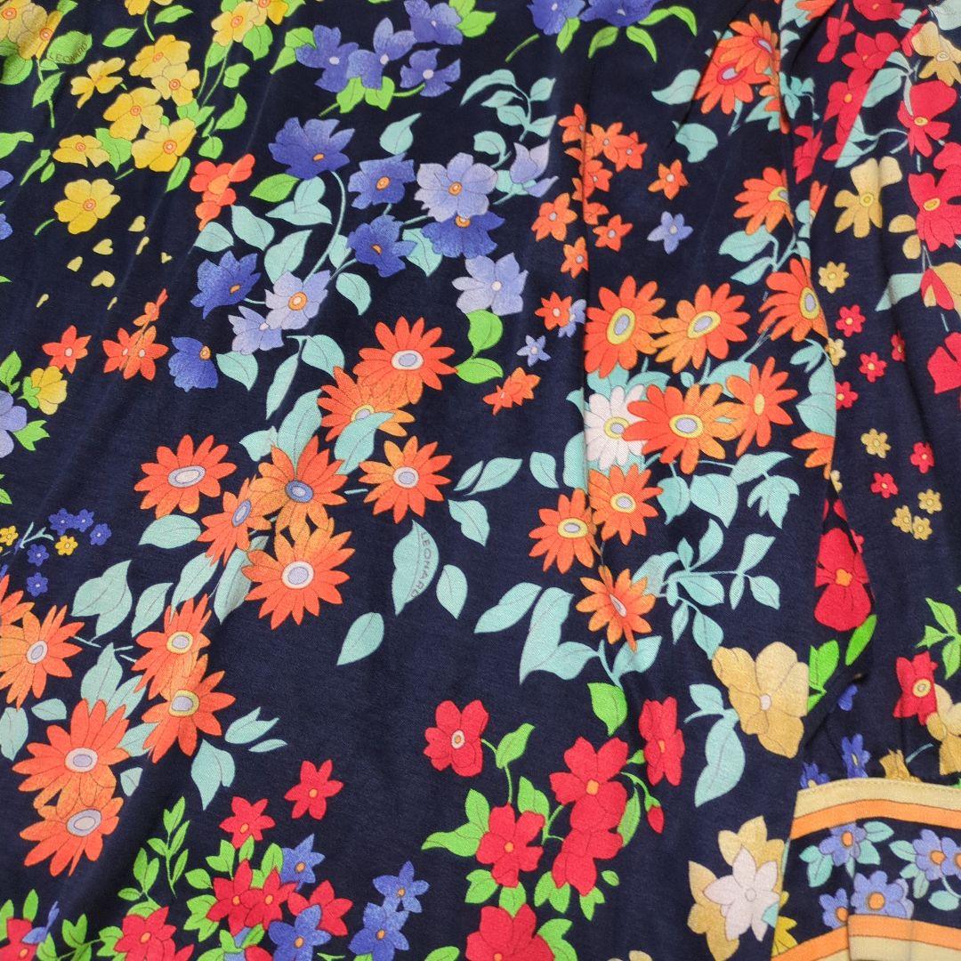 美品！LEONARD　花柄カットソー　LLサイズ　大きいサイズ　ネイビー