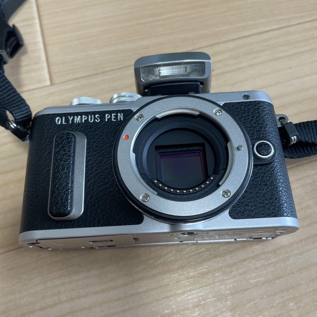 【大人気】OLYMPUS オリンパス PEN E-PL8 ミラーレス一眼カメラ