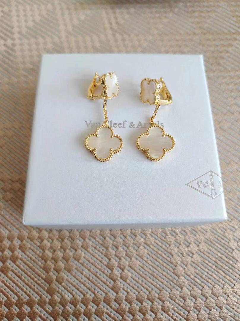 Van Cleef & Arpels アルハンブラ 2モチーフ イヤリング