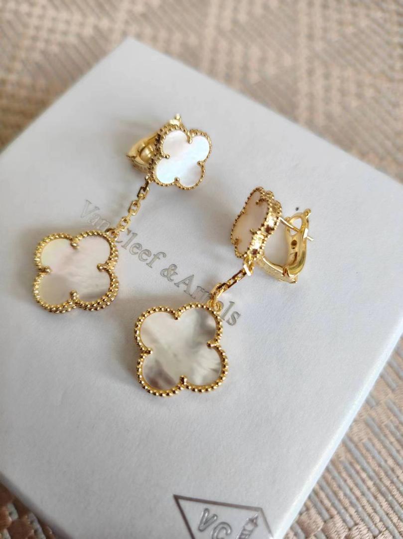 Van Cleef & Arpels アルハンブラ 2モチーフ イヤリング