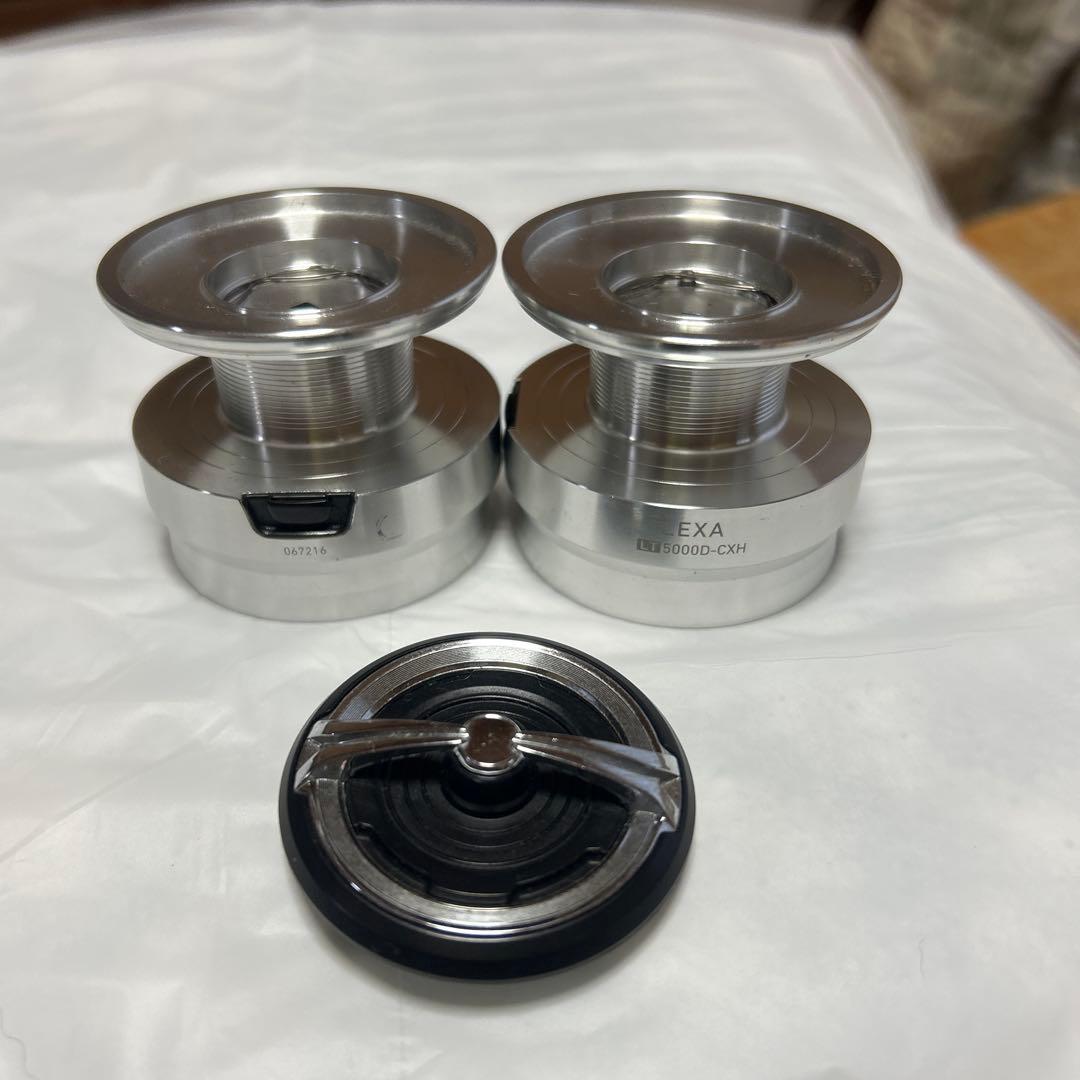 19レクザLT5000D-CXH スプール2個&ドラグノブ 19レクザLT5000D-CXH スプール2個&ドラグノブ - メルカリ