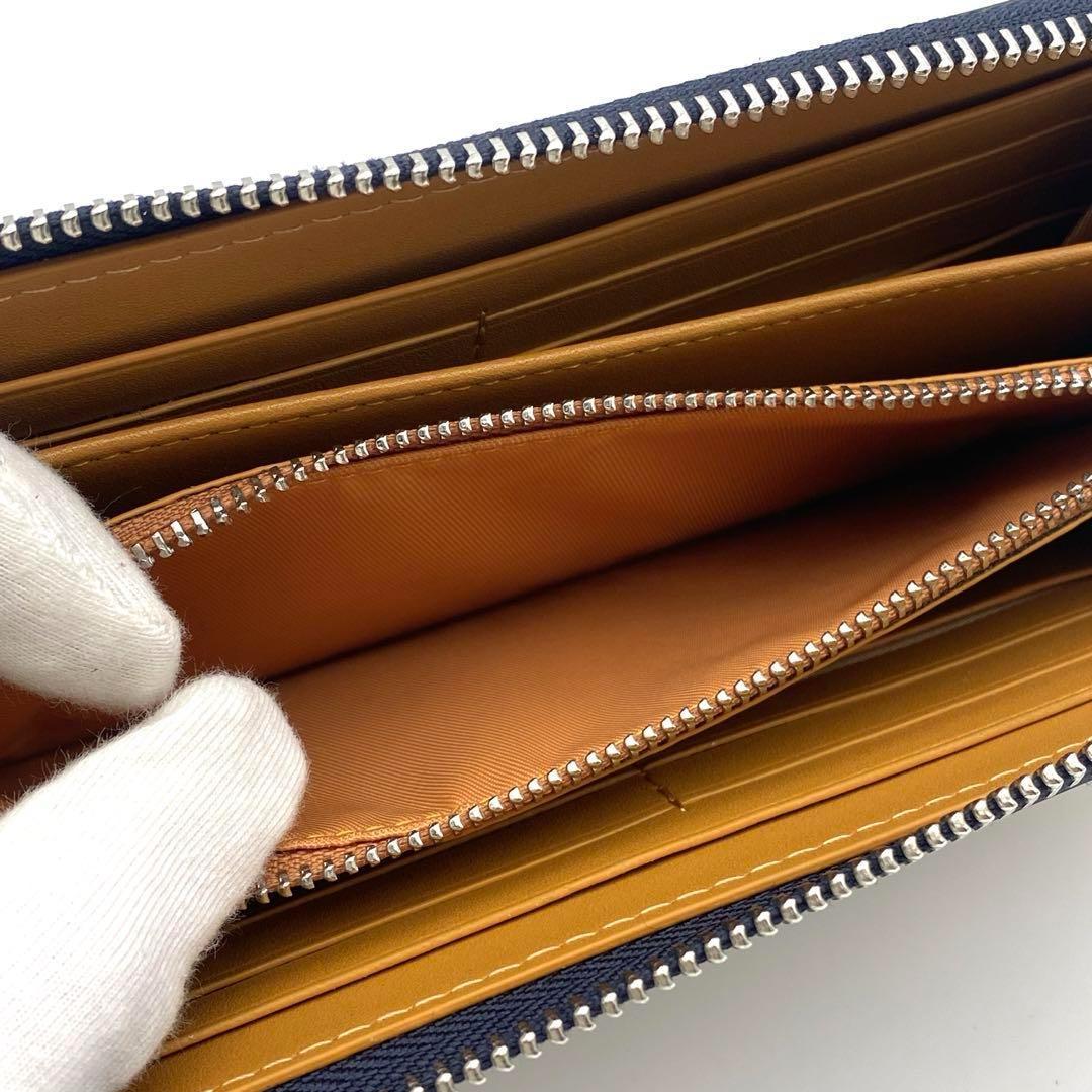 【未使用級】 COACH コーチ 長財布 ラウンドファスナー ロゴ ホワイト