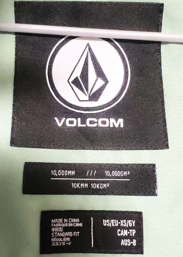 使用期間1シーズン僅か VOLCOM ジュニア 上下セット