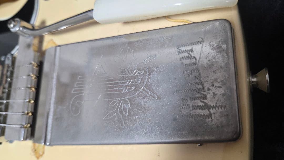 Gibson SG モデル品!1962年オリジナルプレート搭載!クリームボディ Gibson SG モデル品!1962年オリジナルプレート搭載!クリームボディ